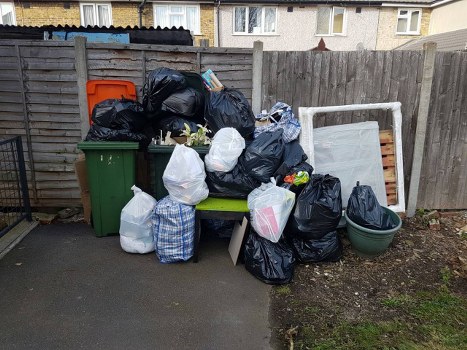 House clearance professionals working in Chessington home